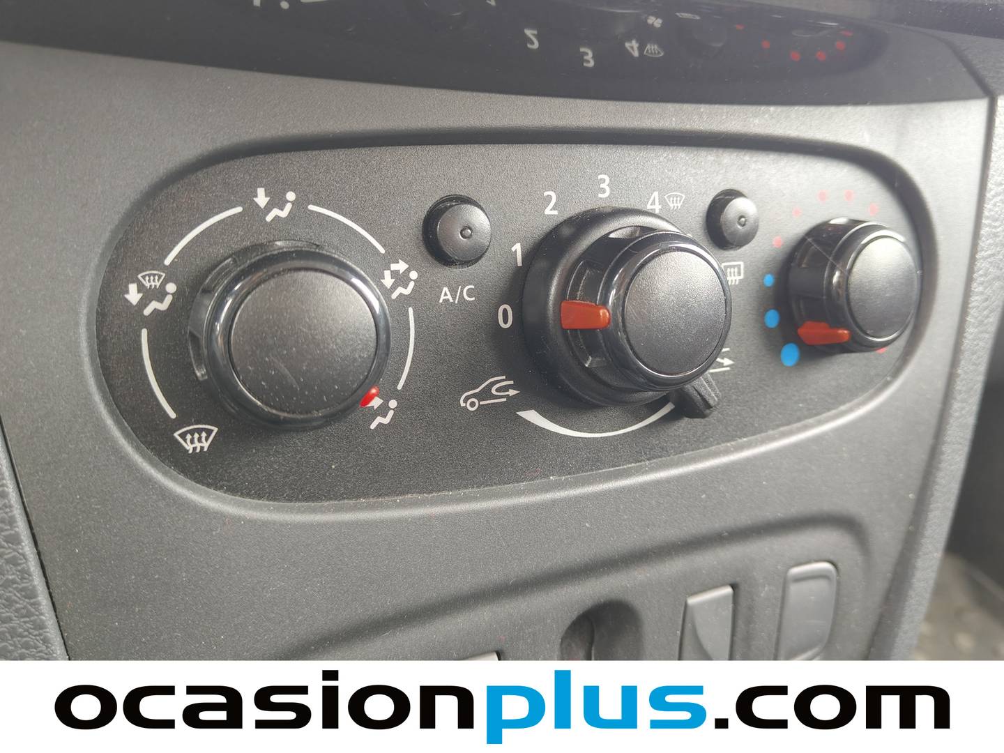 Extras del Dacia Sandero Dacia Sandero Essential 1.0 (73 CV)