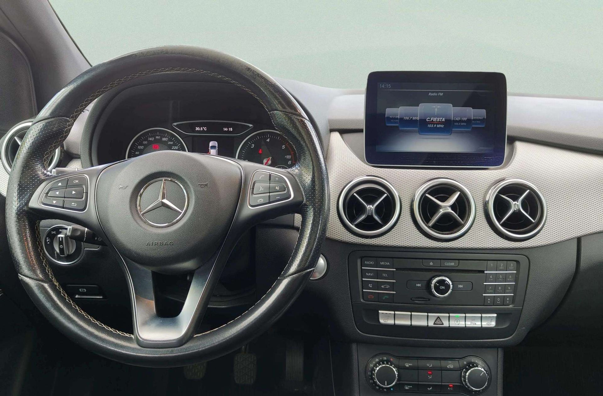 Mercedes-Benz Clase B 200 d - foto 31