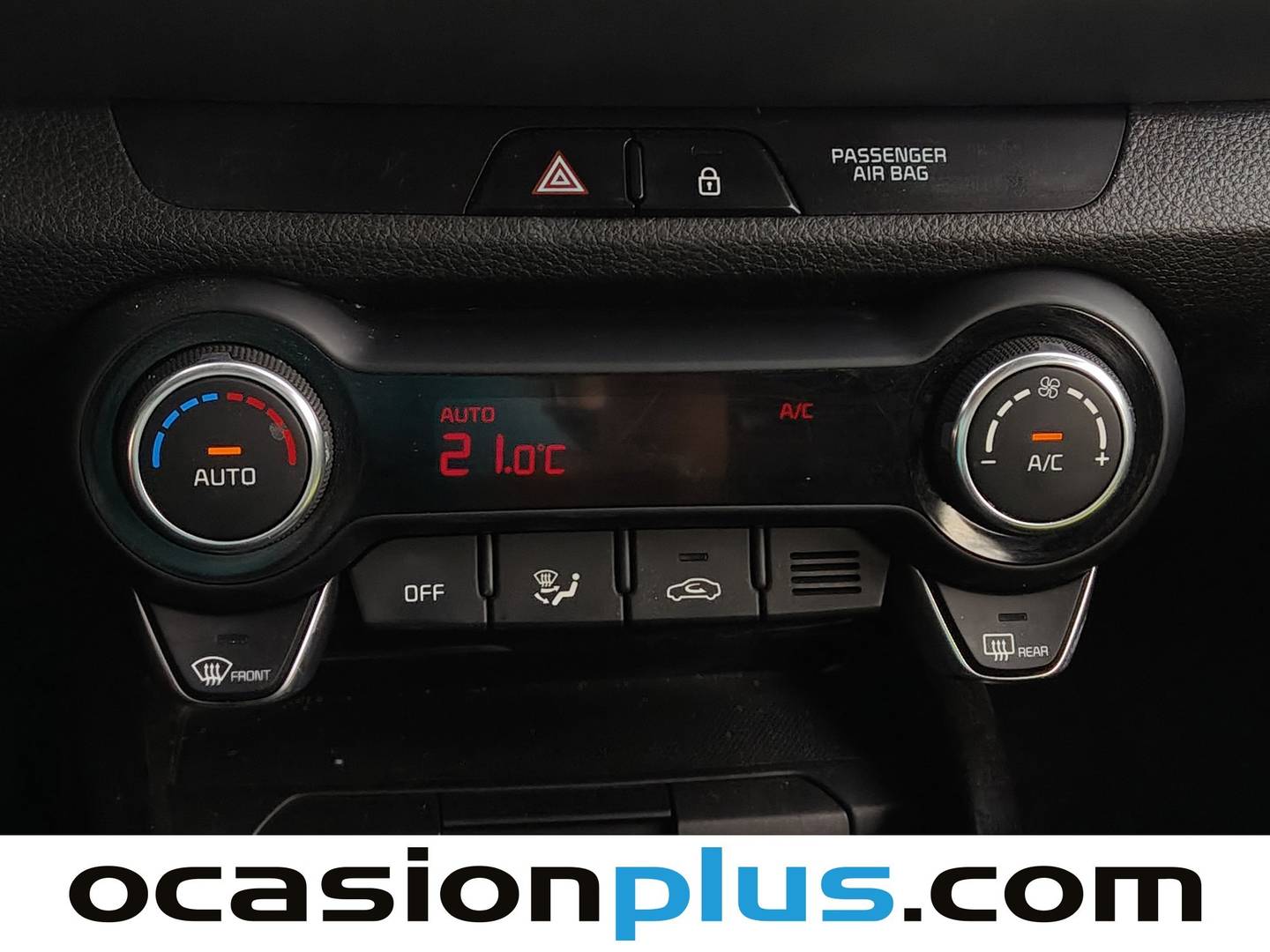 Foto KIA Stonic Kia Stonic 1.0 T-GDi MHEV Drive DCT (120 CV)