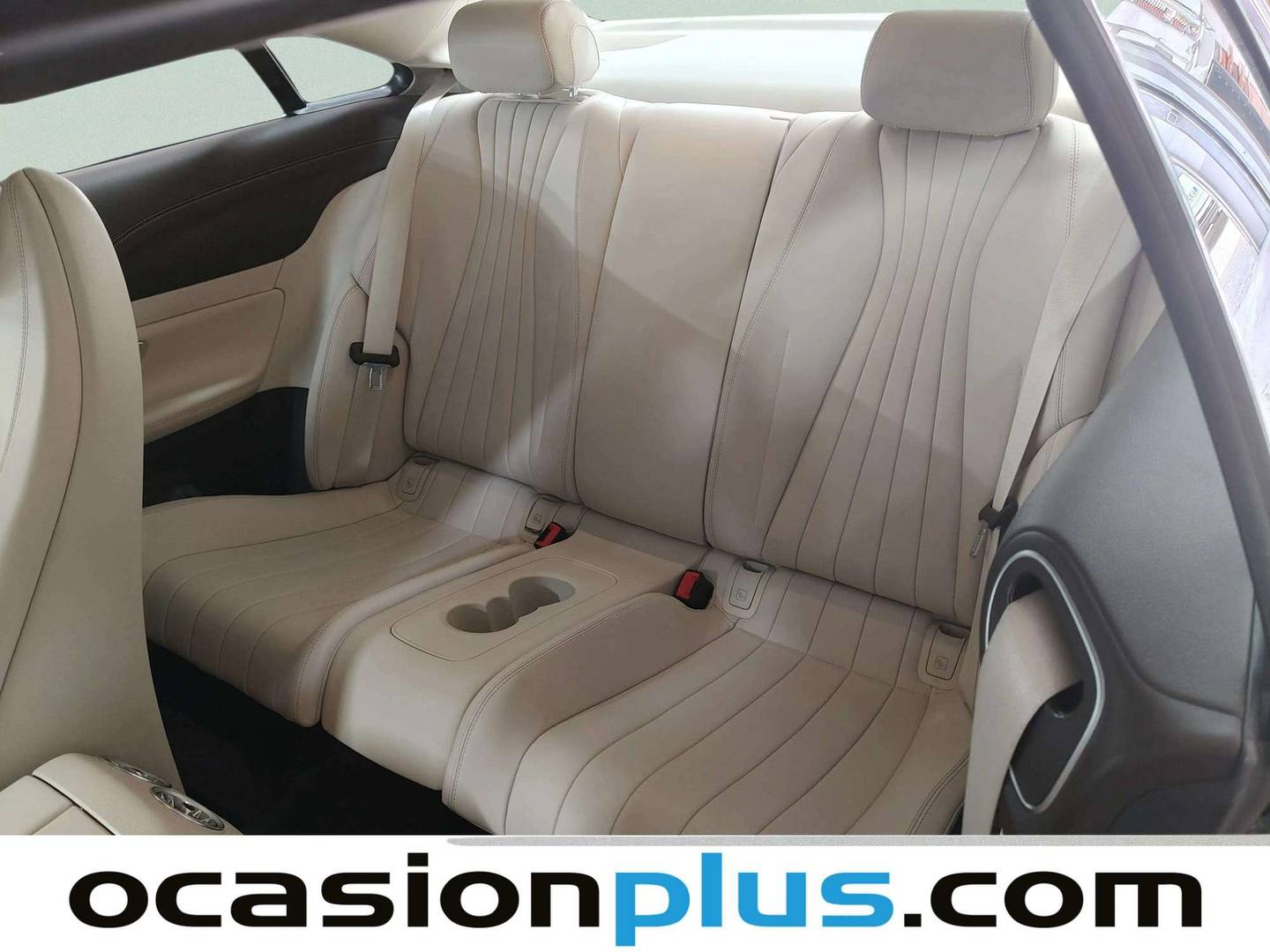 Foto asientos traseros Mercedes Clase E Mercedes-Benz Clase E E Coupe 350 (286 CV) Pack AMG