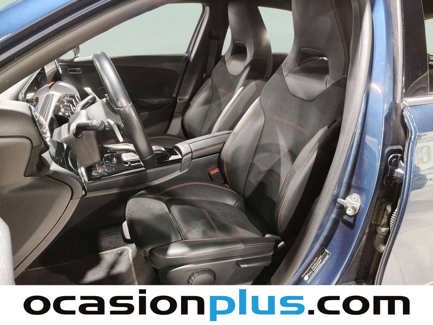 Foto asientos delanteros Mercedes Clase A Mercedes Clase A 180 d (116 CV)