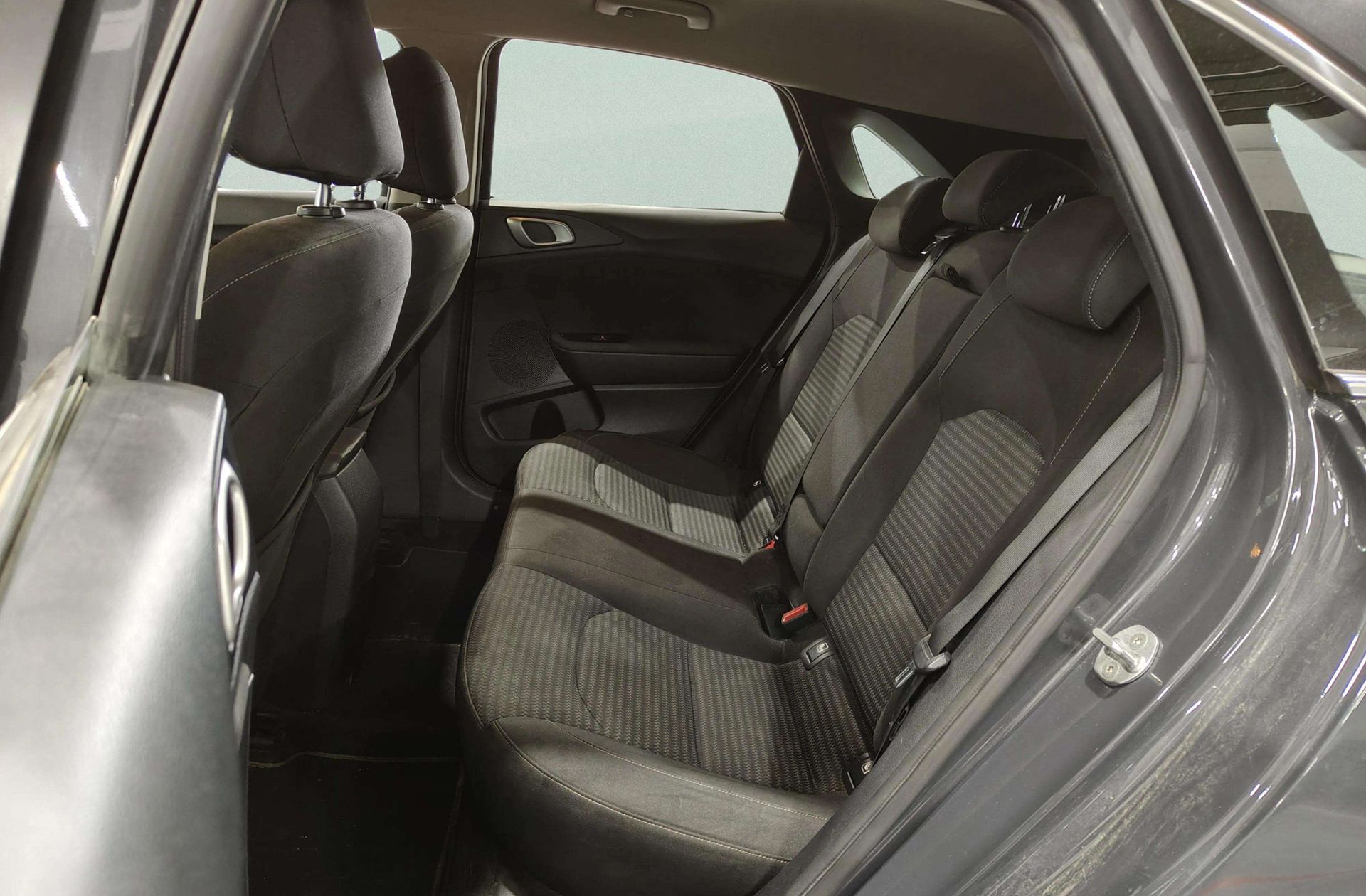 Kia Ceed 1.6 MHEV iMT Drive - foto 11