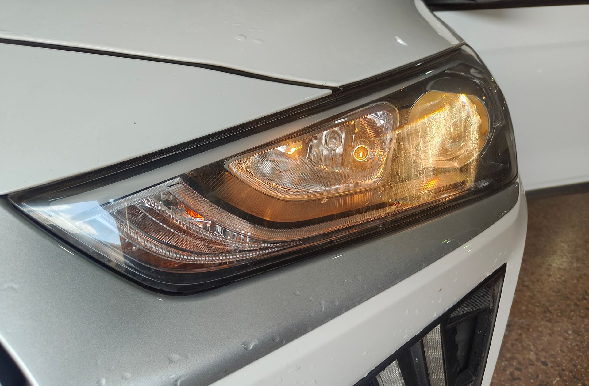 Hyundai Ioniq 1.6 GDI HEV Klass LE DT - foto 14