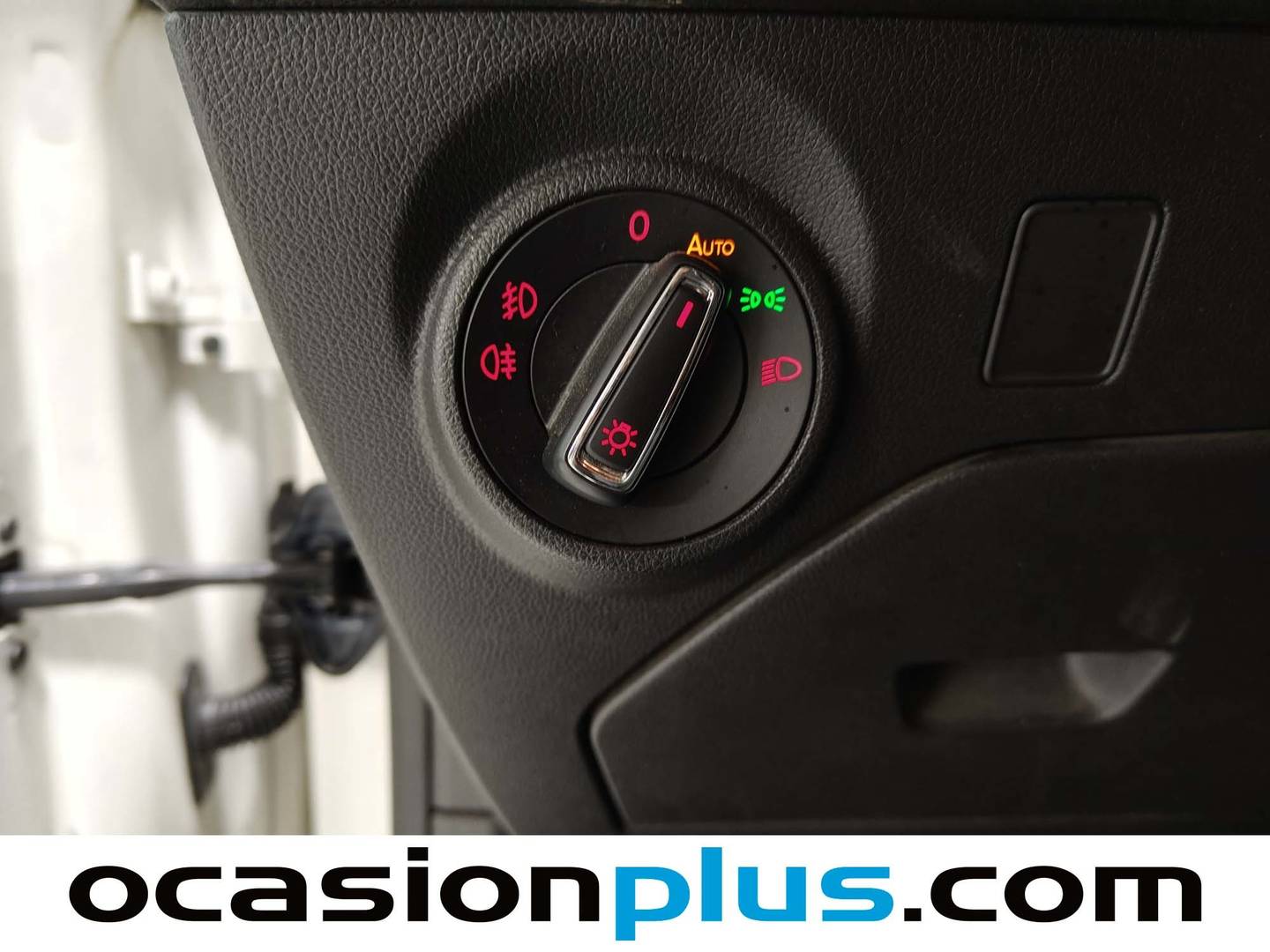 Foto Seat León SEAT León ST ST 1.6 TDI S&S Style Plus (115 CV)