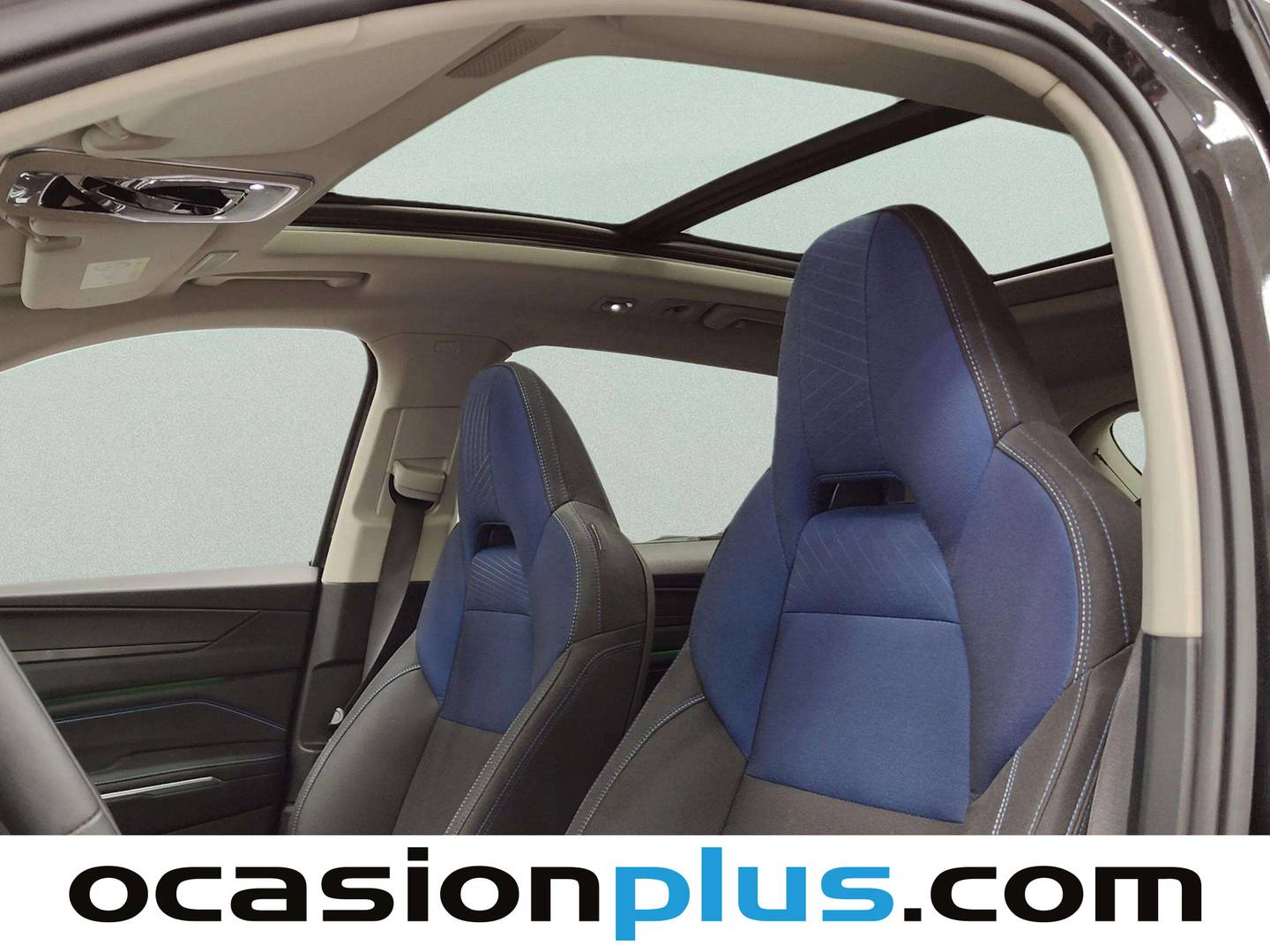 Extras y acabados del Lynk & Co 01 Lynk & Co 01 1.5 PHEV (261 CV)