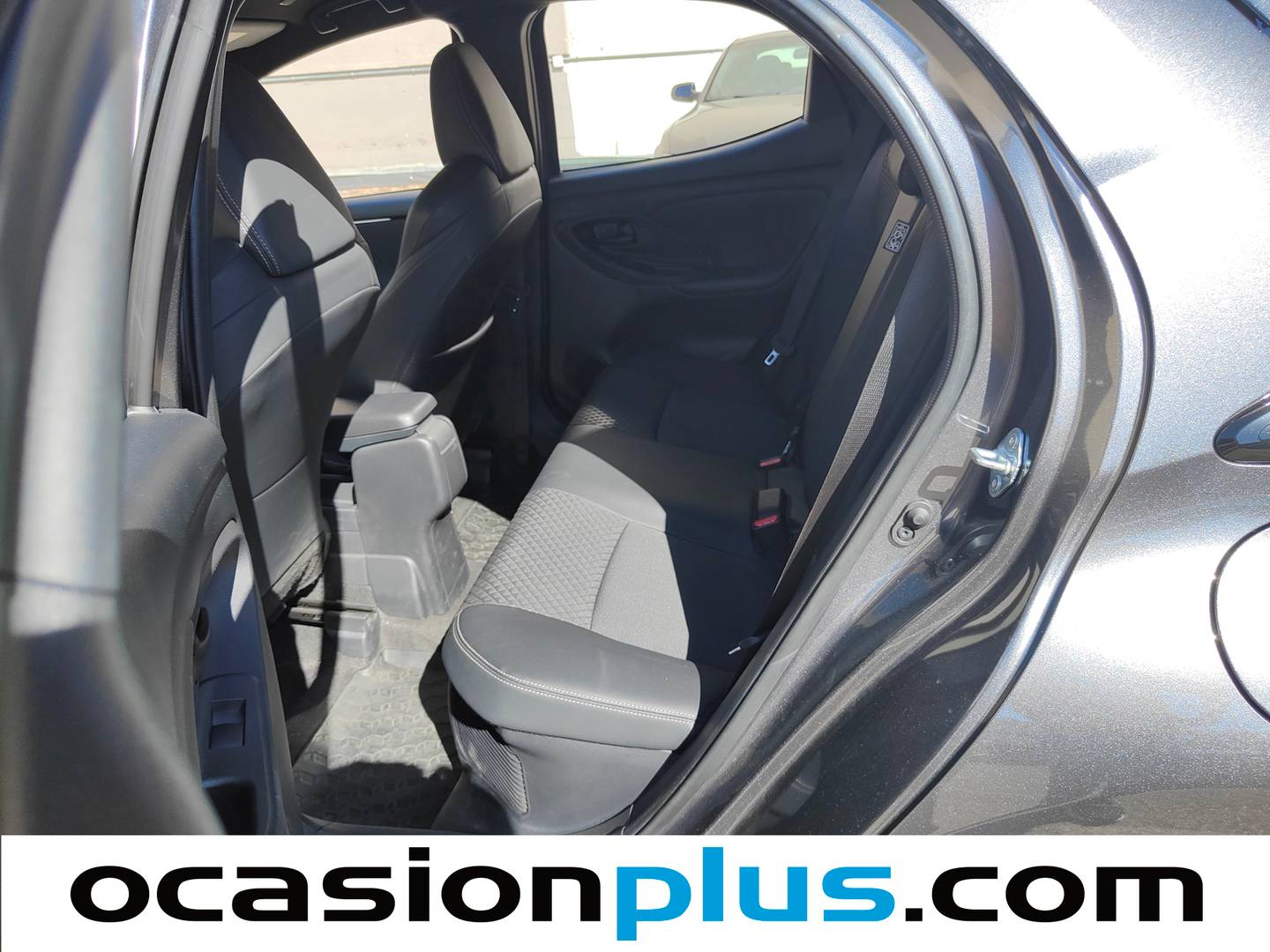 Foto asientos traseros Toyota Yaris Toyota Yaris 120H Style (116 CV)