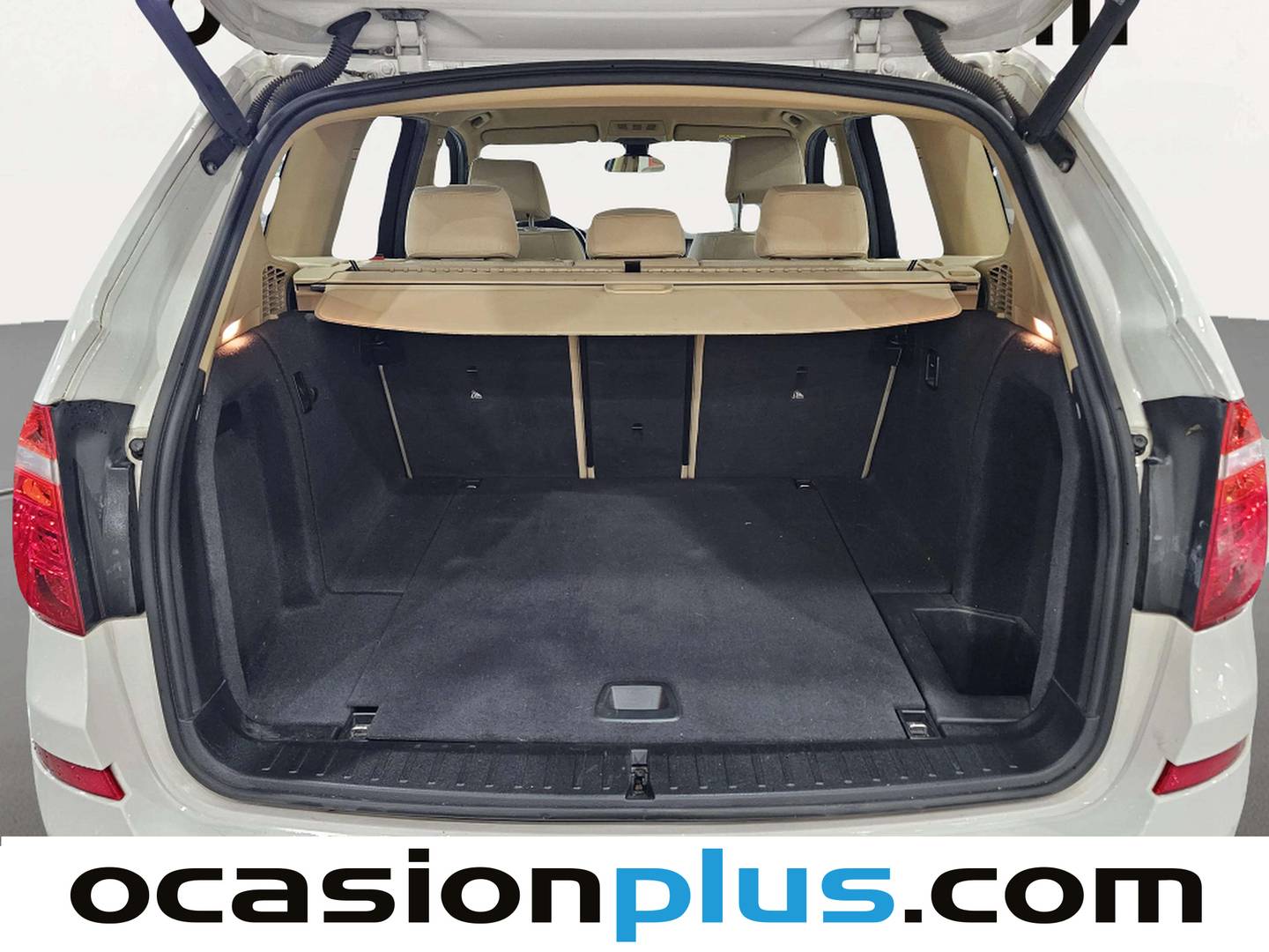 Fotos maletero BMW X3 BMW X3 sDrive18d (150 CV)