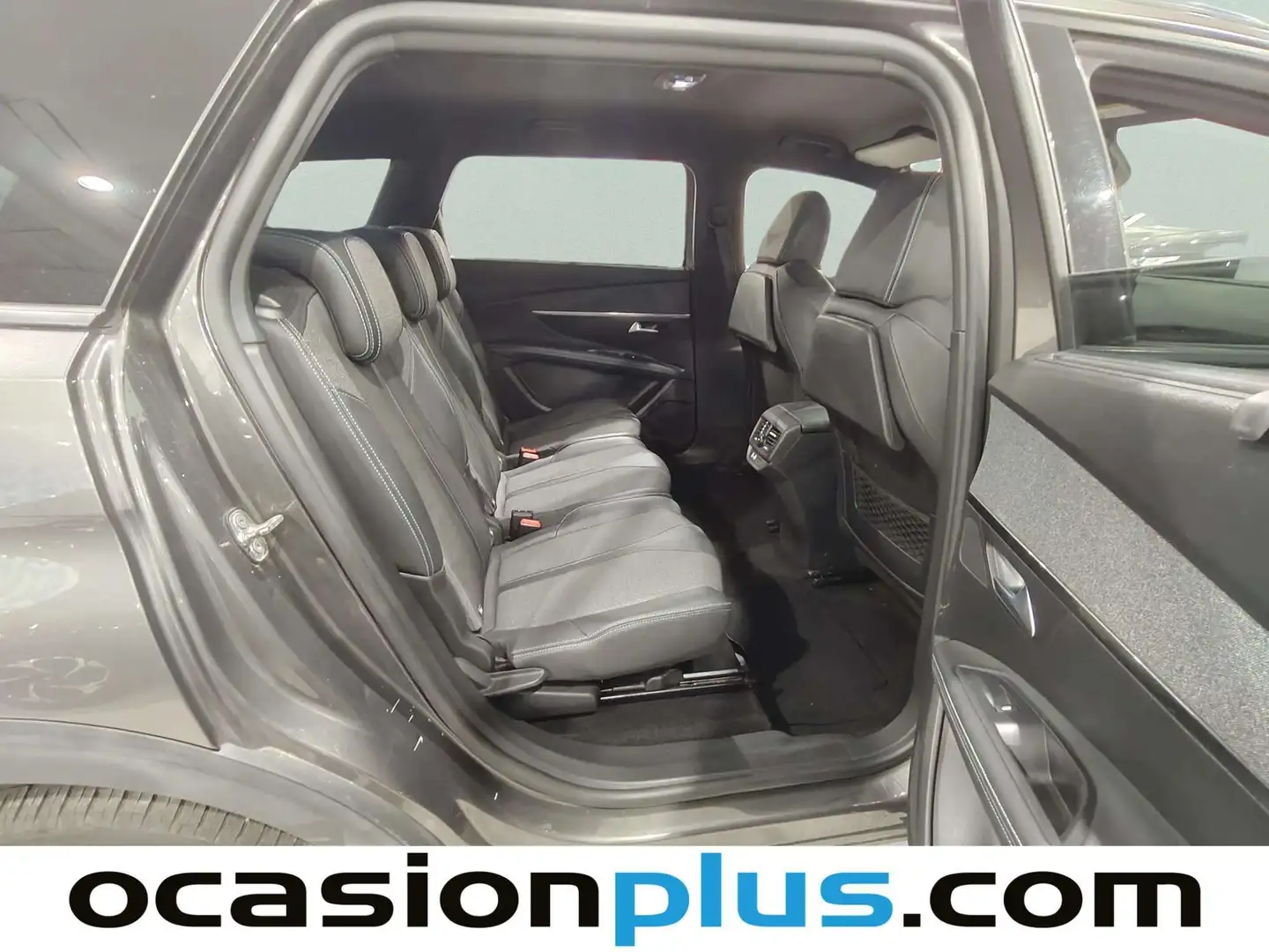 Foto Peugeot 5008 Peugeot 5008 PureTech 130 S&S Allure Pack EAT8 (130 CV)