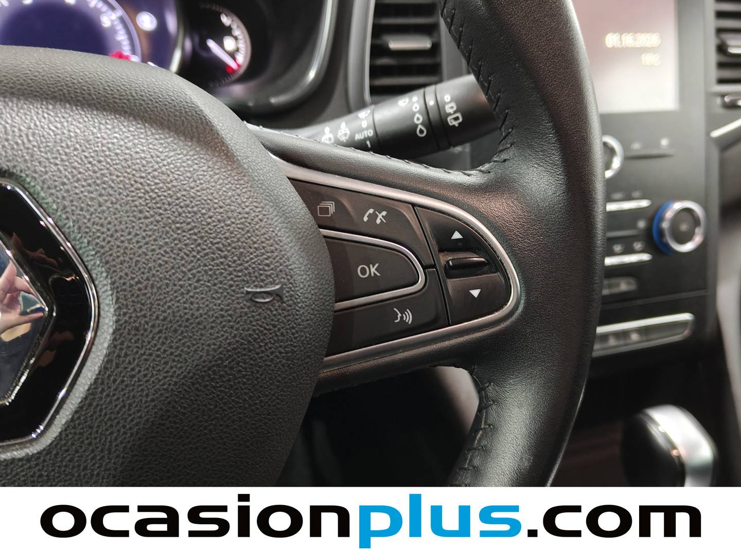 Foto Renault Mégane Renault Megane Zen TCe (140 CV) EDC GPF