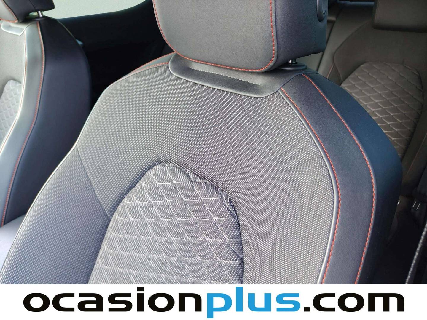 Extras y acabados del Seat León SEAT León 1.4 e-Hybrid S&S FR XL DSG (204 CV)