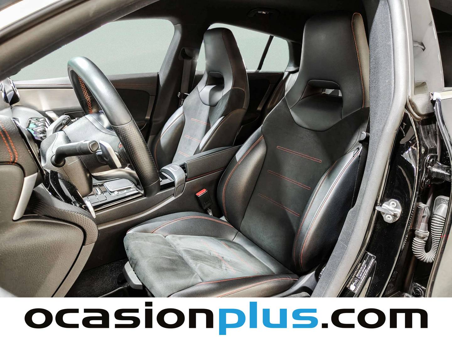 Foto asientos delanteros Mercedes CLA Mercedes CLA Shooting Brake CLA 200 (163 CV) Pack AMG