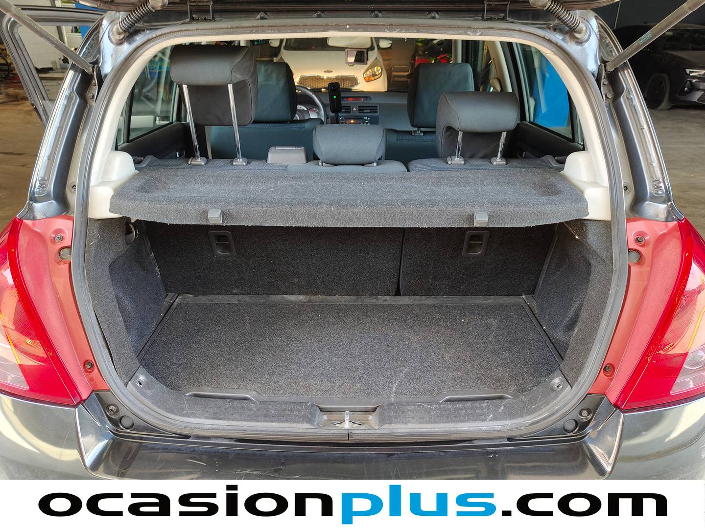 Fotos maletero Suzuki Swift Suzuki Swift 1.3 GLX 5p (92 CV)