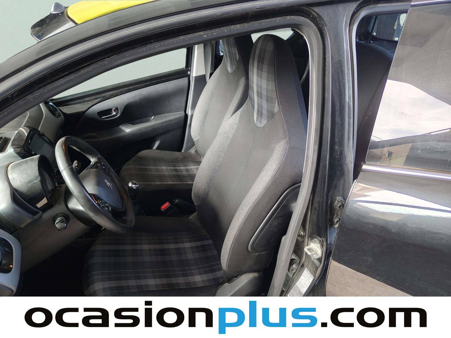 Foto asientos delanteros Peugeot 108 Peugeot 108 1.0 VTI Top! Allure (72 CV)