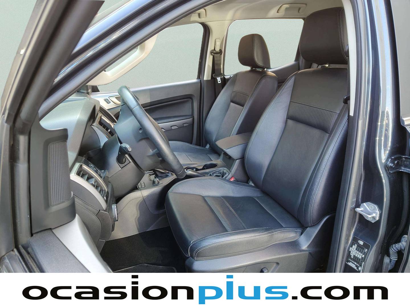 Foto asientos delanteros Ford Ranger Ford Ranger Pickup 2.0 Ecoblue Doble Cabina Limited 4x4 AT (170 CV)