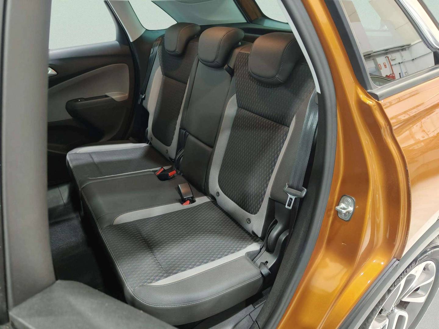 Foto asientos traseros Opel Crossland X Opel Crossland X 1.2 Turbo S&S Excellence  (130 CV)
