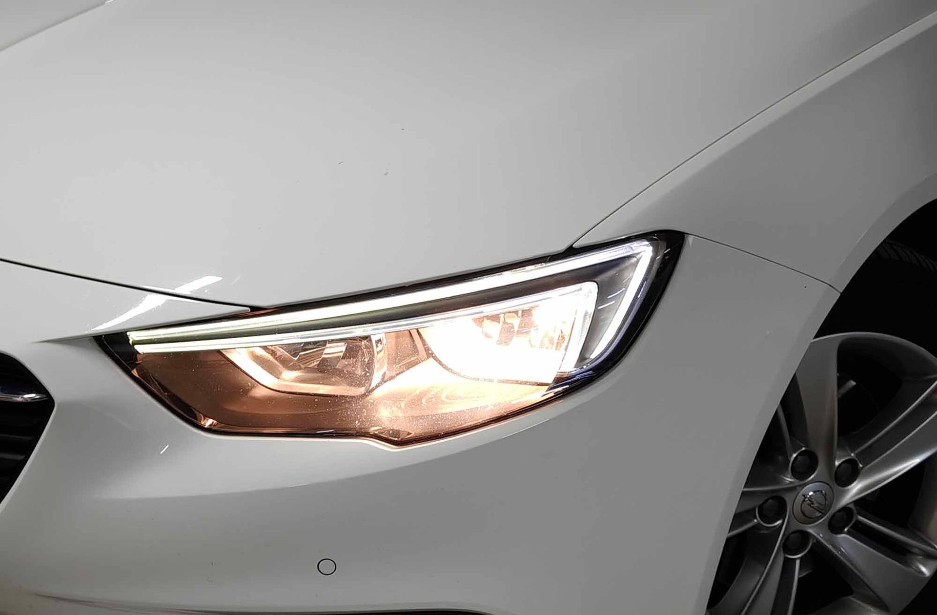 Opel Insignia 1.6 CDTI Turbo D Selective - foto 17