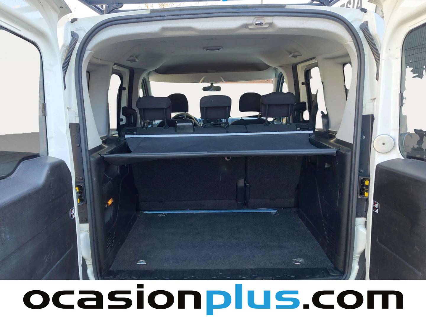 Fotos maletero Opel Combo Opel Combo Tour 1.3 CDTI Expression L1 H1 (90 CV)