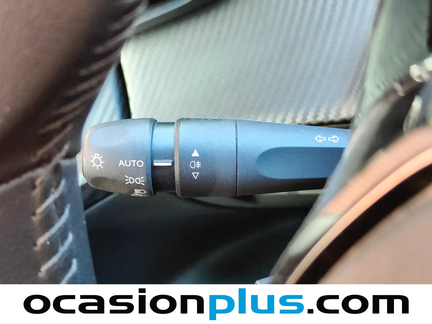 Foto Peugeot 2008 Peugeot 2008 PureTech 100 S&S Allure (100 CV)