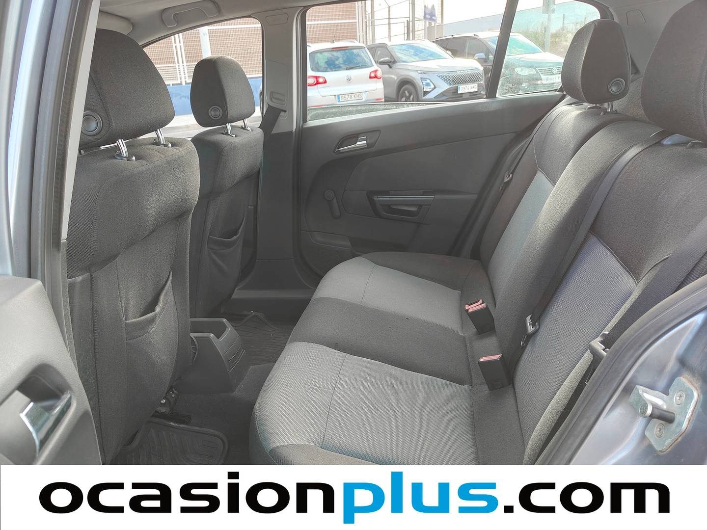Foto asientos traseros Opel Astra Opel Astra 1.4 16v Enjoy (90 CV)