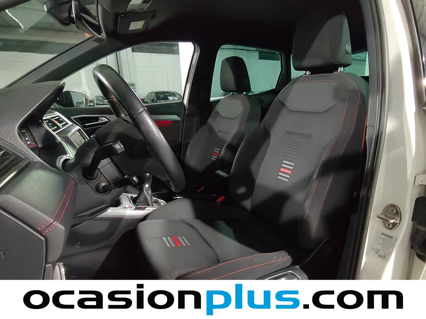 Foto asientos delanteros Seat Arona Seat Arona 1.0 TSI Ecomotive FR Edition (115 CV)