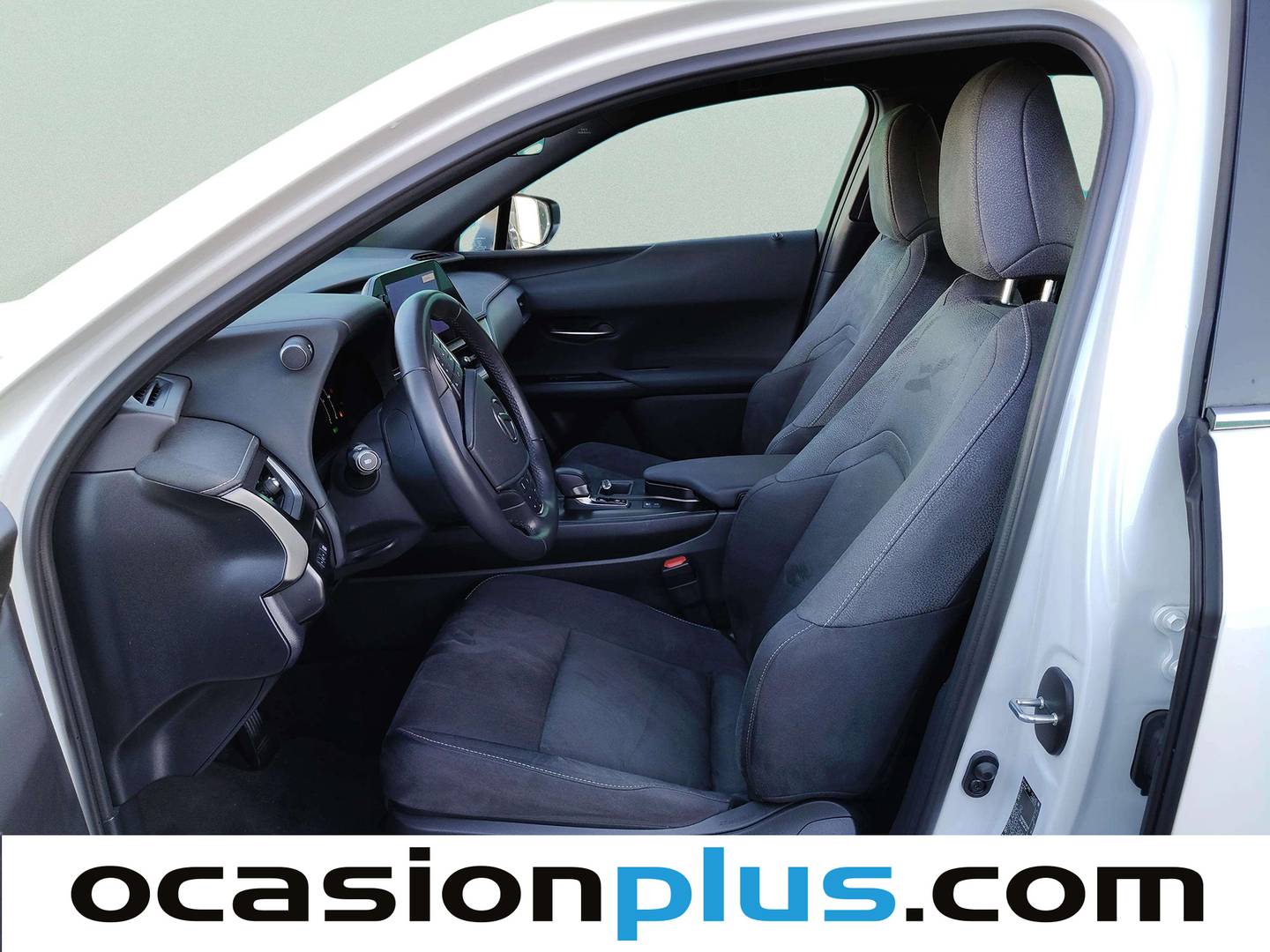 Foto Lexus UX Lexus UX 300h (199 CV)