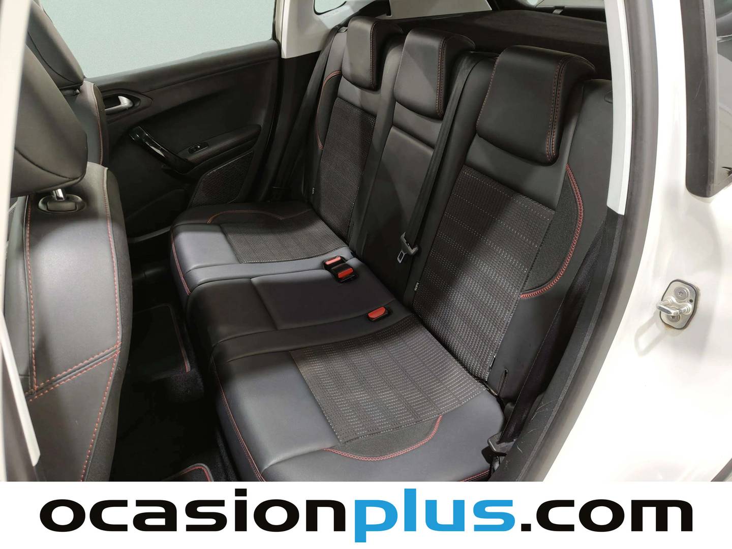 Foto Peugeot 2008 Peugeot 2008 GT Line 1.2 PureTech (110CV) Auto