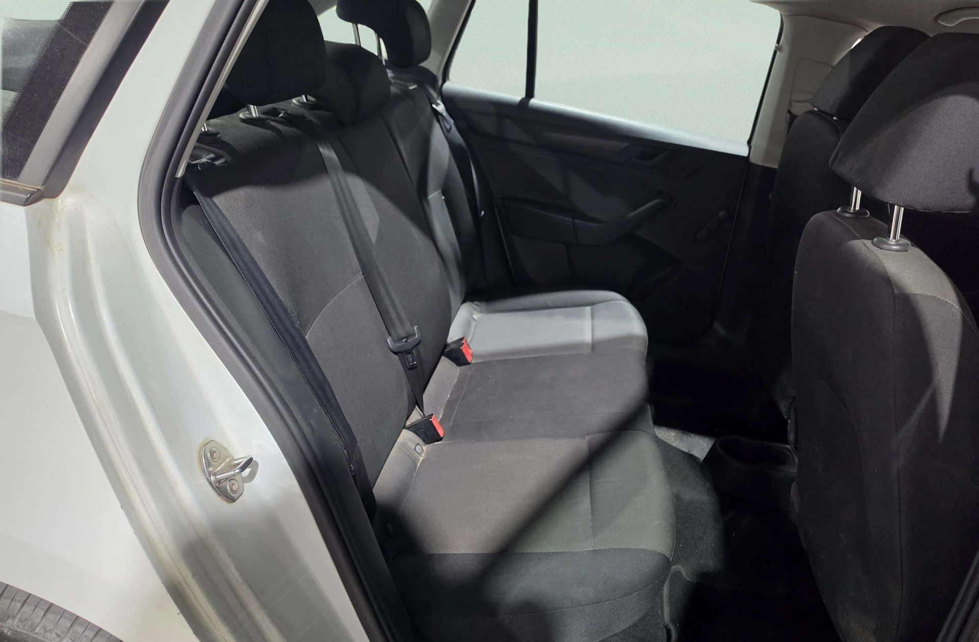 Škoda Spaceback 1.6 TDI Active Green TEC - foto 13