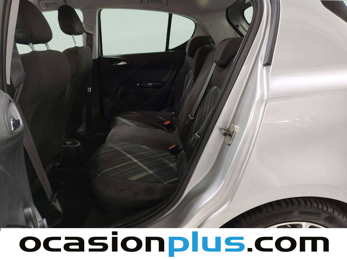 Foto asientos traseros Opel Corsa Opel Corsa 1.4 Design Line Auto (90 CV)
