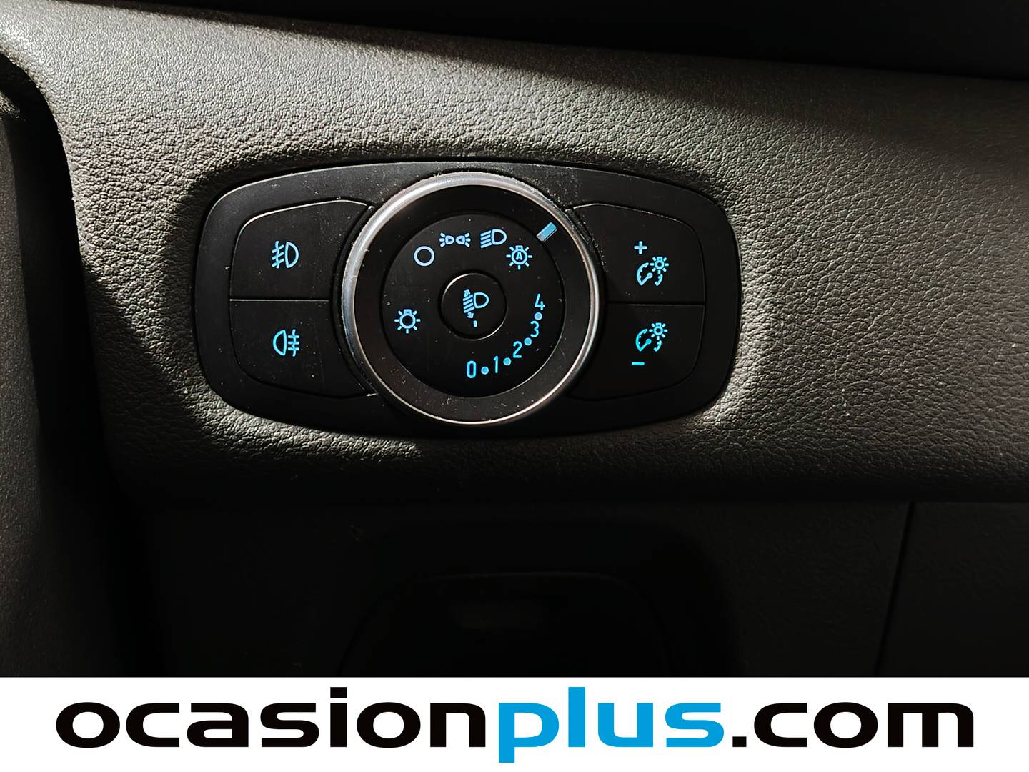 Acabados Ford Transit Custom Ford Transit Custom Kombi 2.0 TDCI 320 L1 Trend (130 CV)