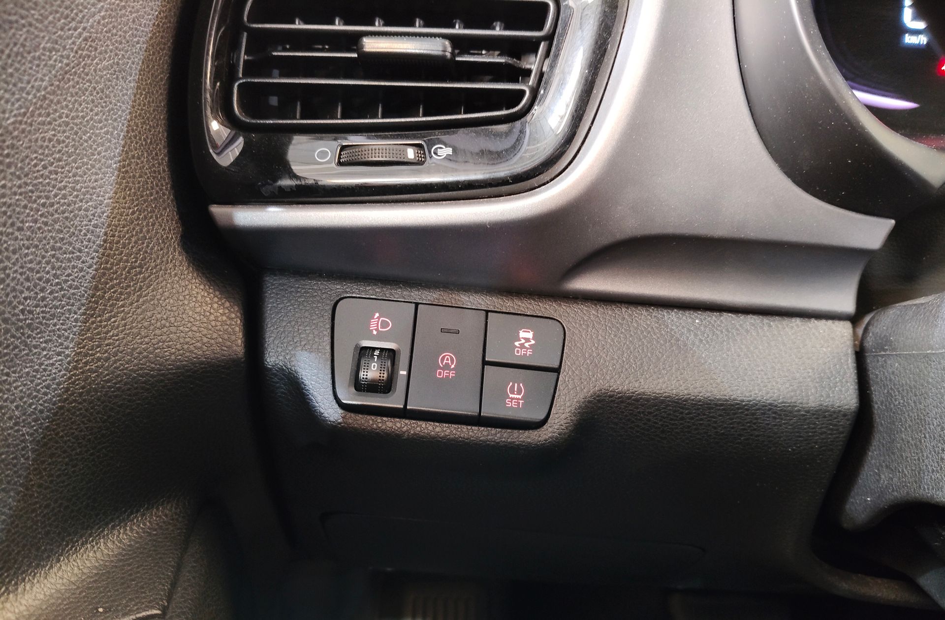 Kia Stonic 1.0 T-GDi Drive - foto 22