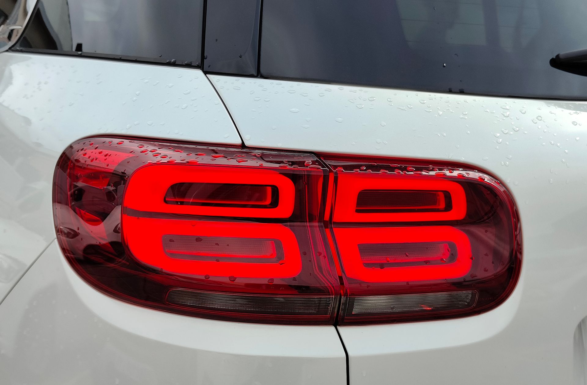 Citroën C5 Aircross PureTech 180 Feel EAT8 - foto 18