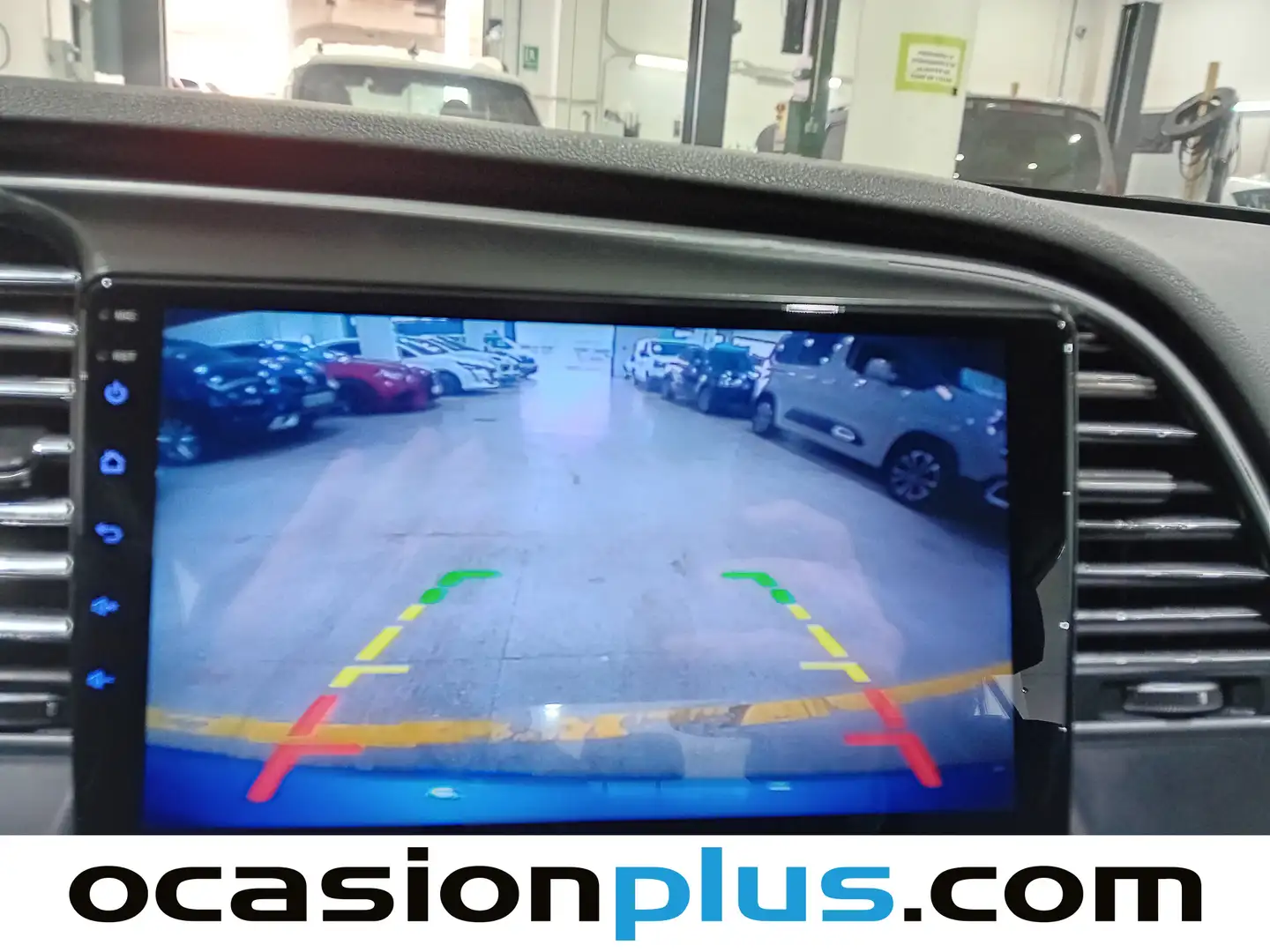 Foto Hyundai Elantra Hyundai Elantra 1.6 CRDi BlueDrive Style DCT (136 CV)