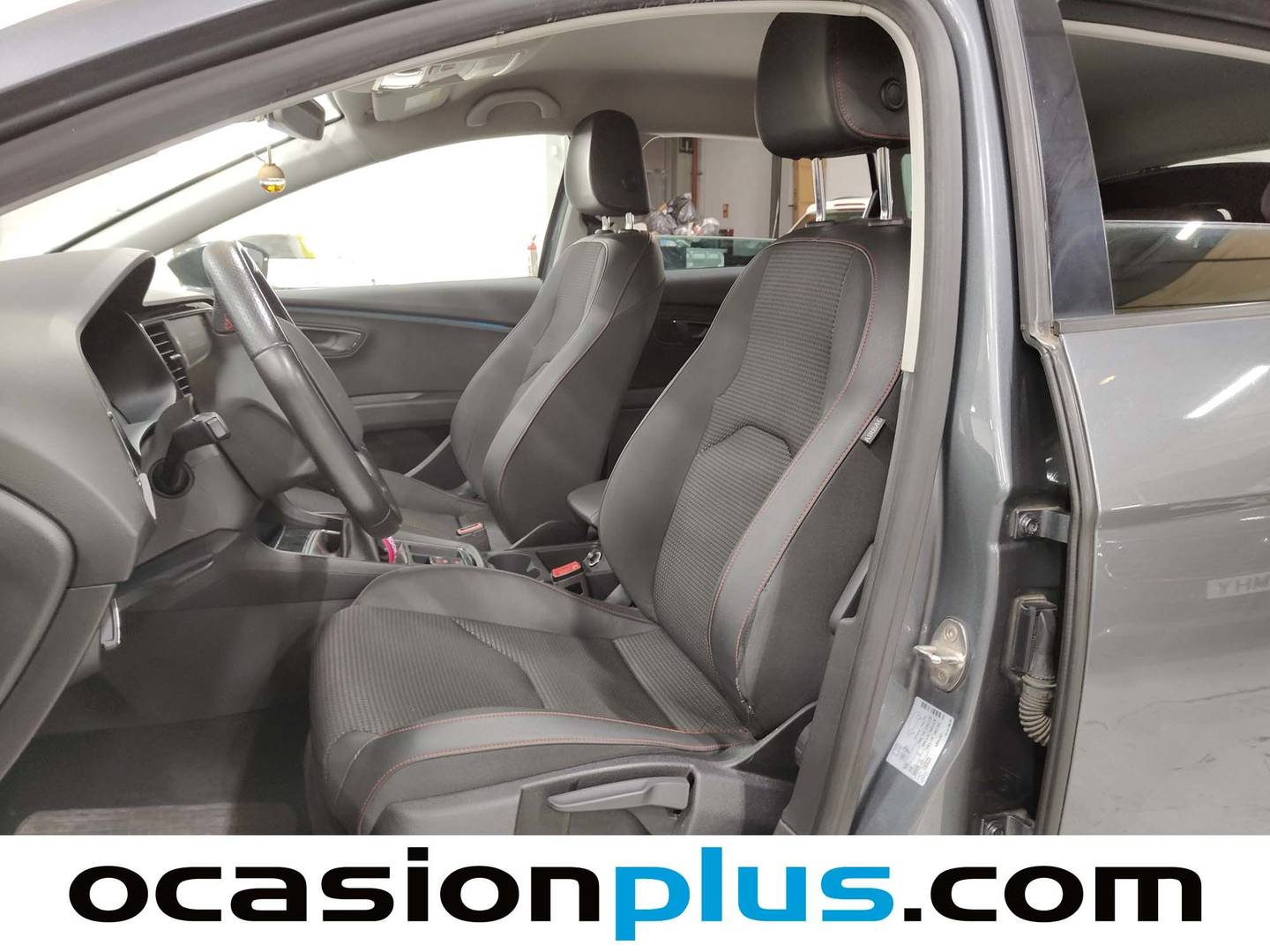 Seat León SEAT León ST 2.0 TDI S&S FR (150 CV) de segunda mano