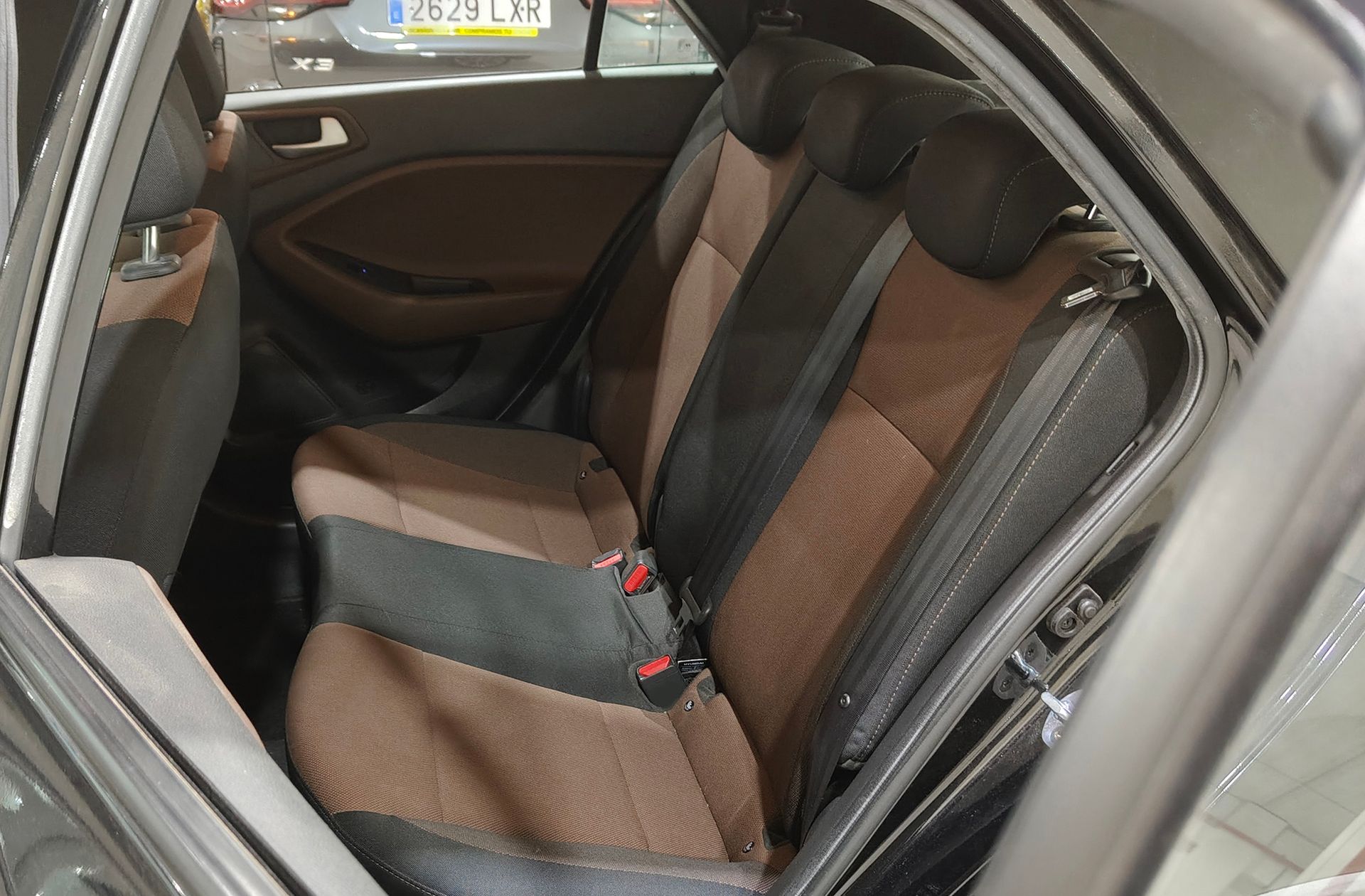 Hyundai i20 1.4 CRDi Tecno - foto 9