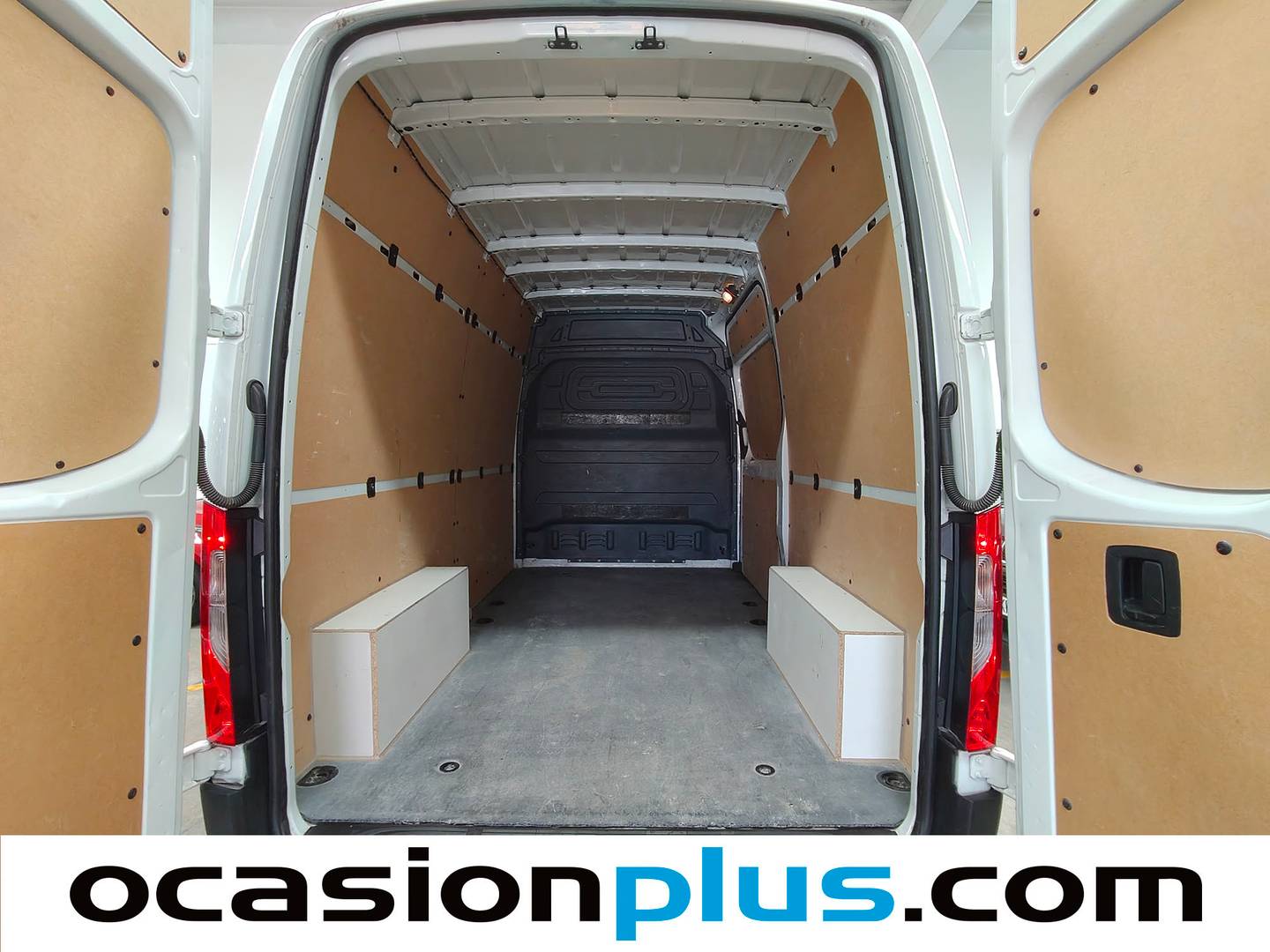 Foto asientos traseros Mercedes Sprinter Mercedes Sprinter MFurgon 314 CDI Medio 3.5T Techo Alto (143 CV)