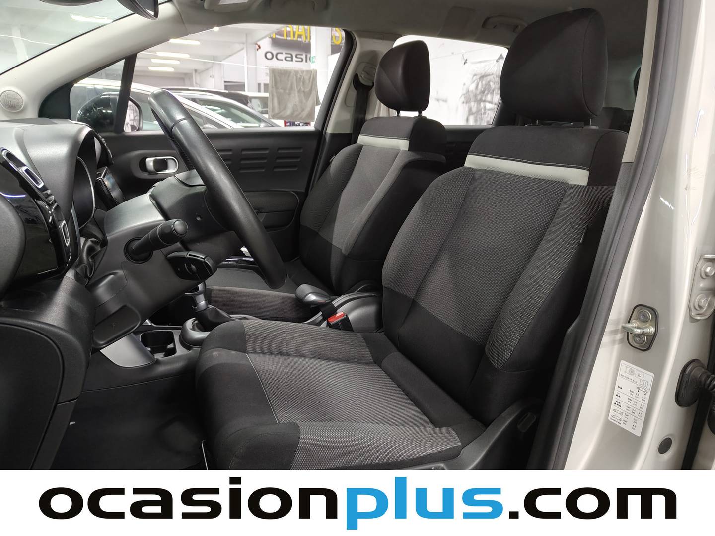 Foto Citroën C3 Aircross Citroen C3 Aircross PureTech 110 S&S Shine EAT6 (110 CV)