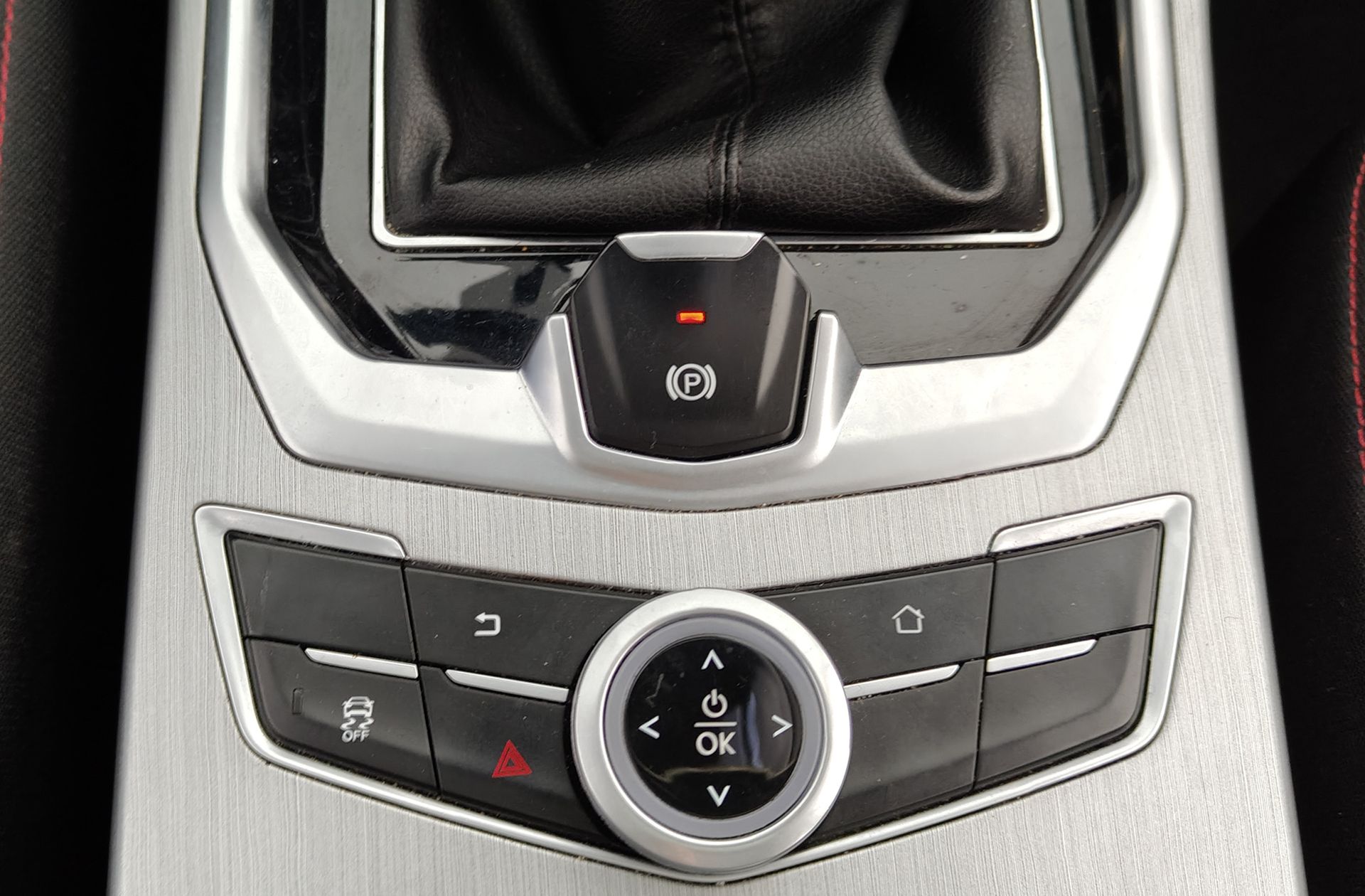 SWM G01 1.5T Luxury - foto 34