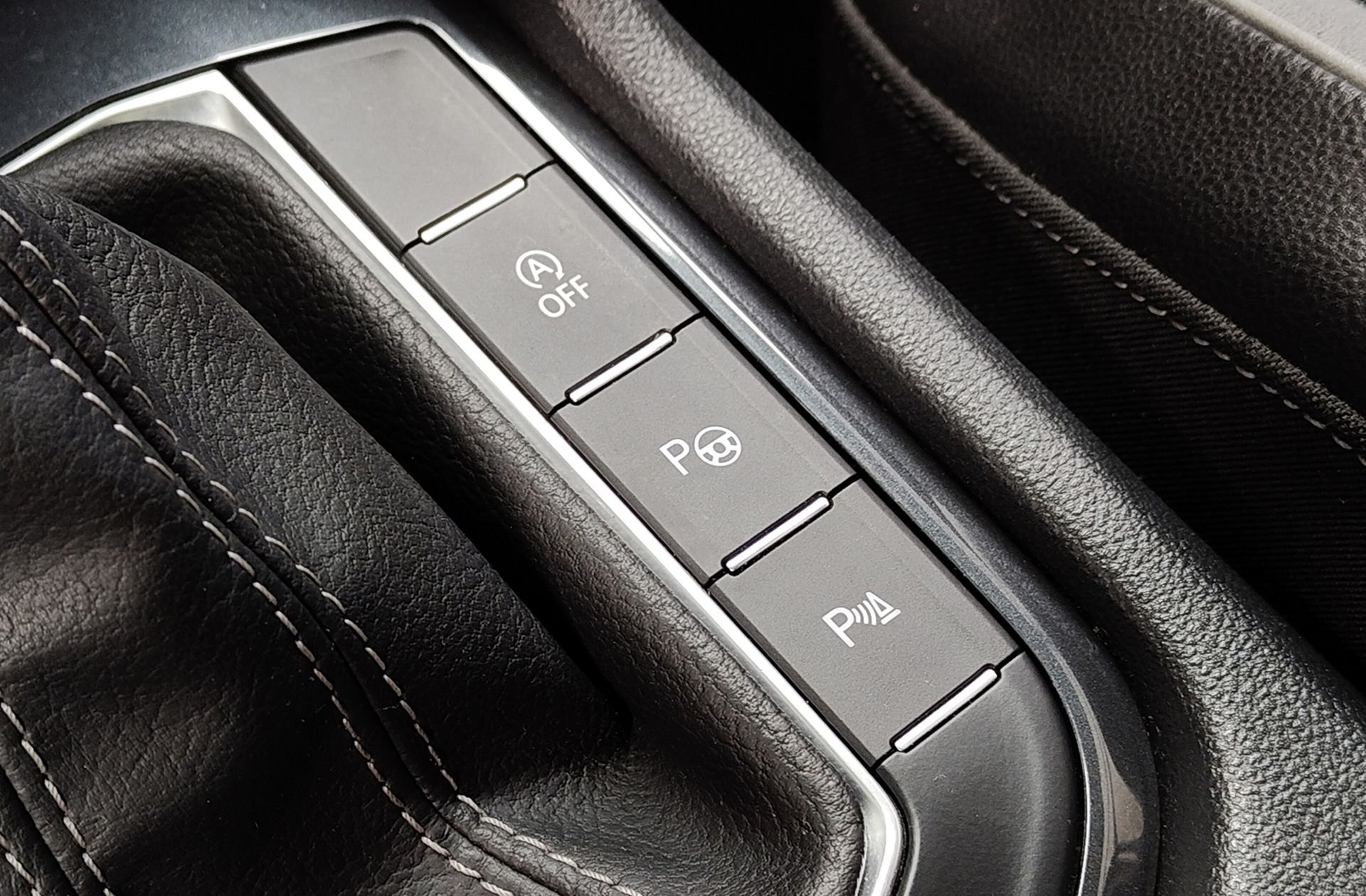 Volkswagen Tiguan R-Line 1.5 TSI DSG - foto 35