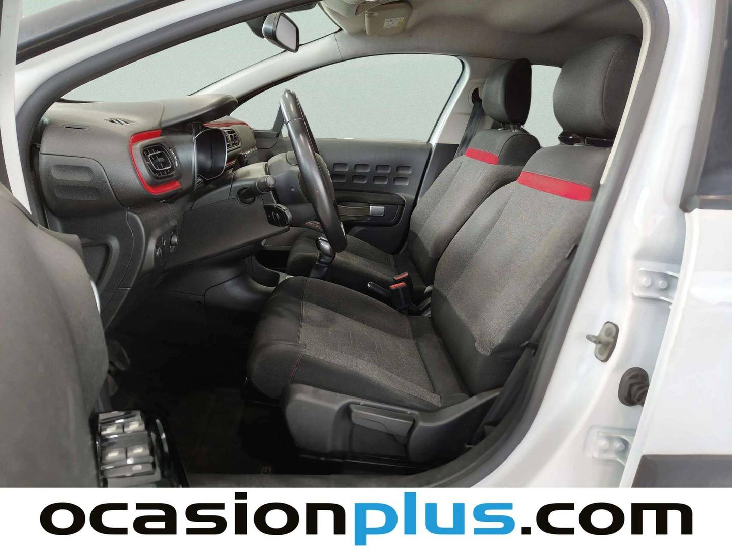 Foto asientos delanteros Citroën C3 Citroën C3 PureTech 110 S&S Shine (110 CV)
