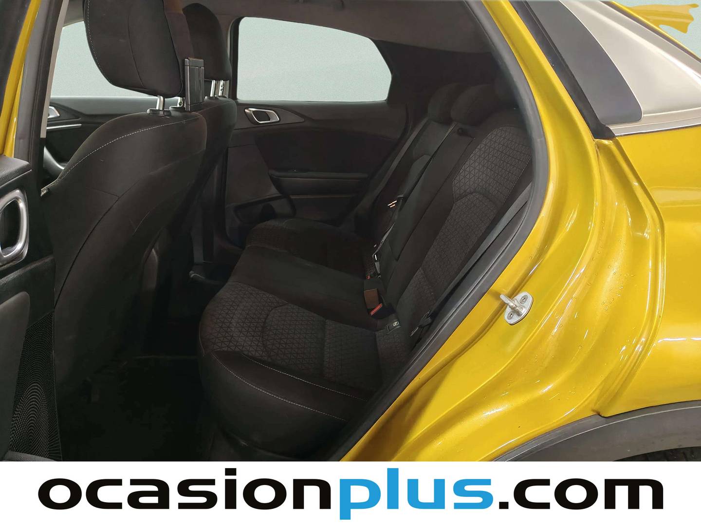 Foto asientos traseros KIA XCeed KIA XCeed 1.0 T-GDi Drive (120 CV)
