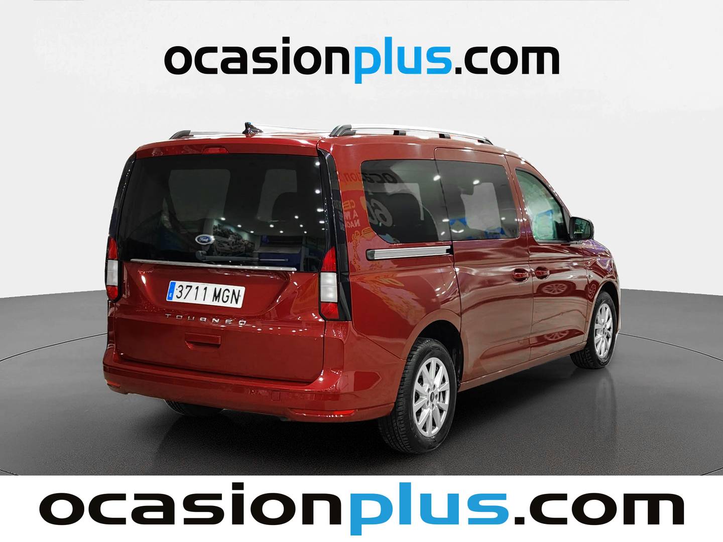 Foto trasera Ford Grand Tourneo Connect Ford Grand Tourneo Connect 2.0 Ecoblue Titanium (122 CV) 7 Plazas derecha