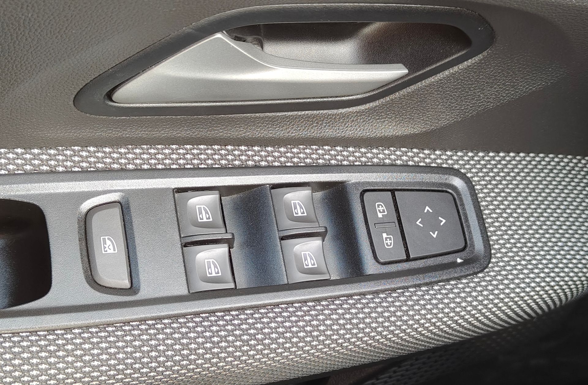Dacia Sandero Expression ECO-G - foto 27