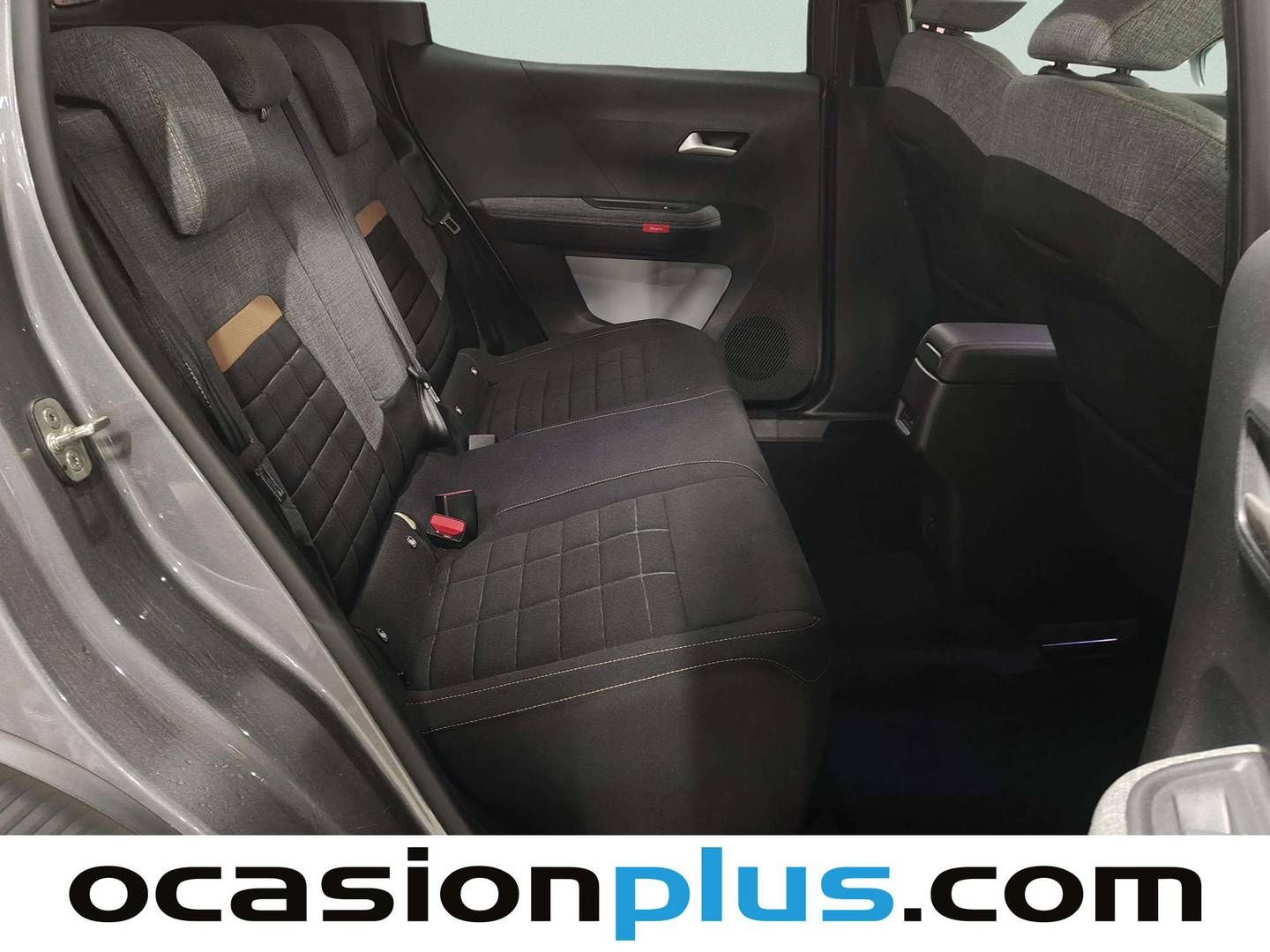 Foto asientos traseros Citroën C3 Aircross Citroën C3 Aircross Hybrid 145 Plus e-DCS6 (145 CV)