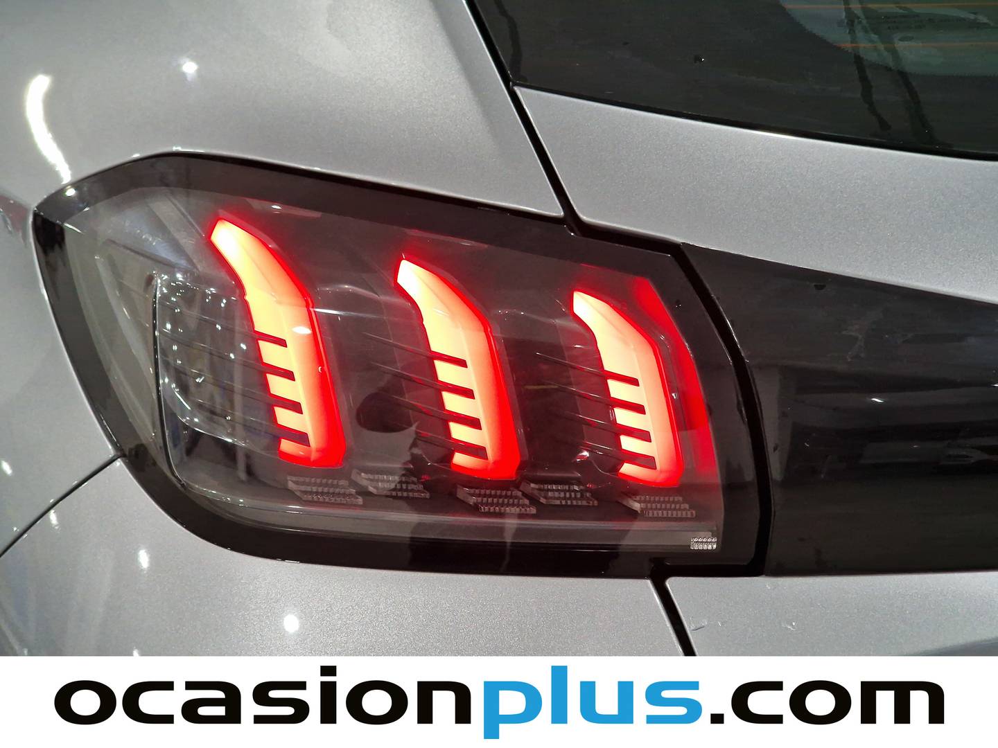 Acabados Peugeot 208 Peugeot 208 PureTech 100 Allure EAT8 (100 CV)