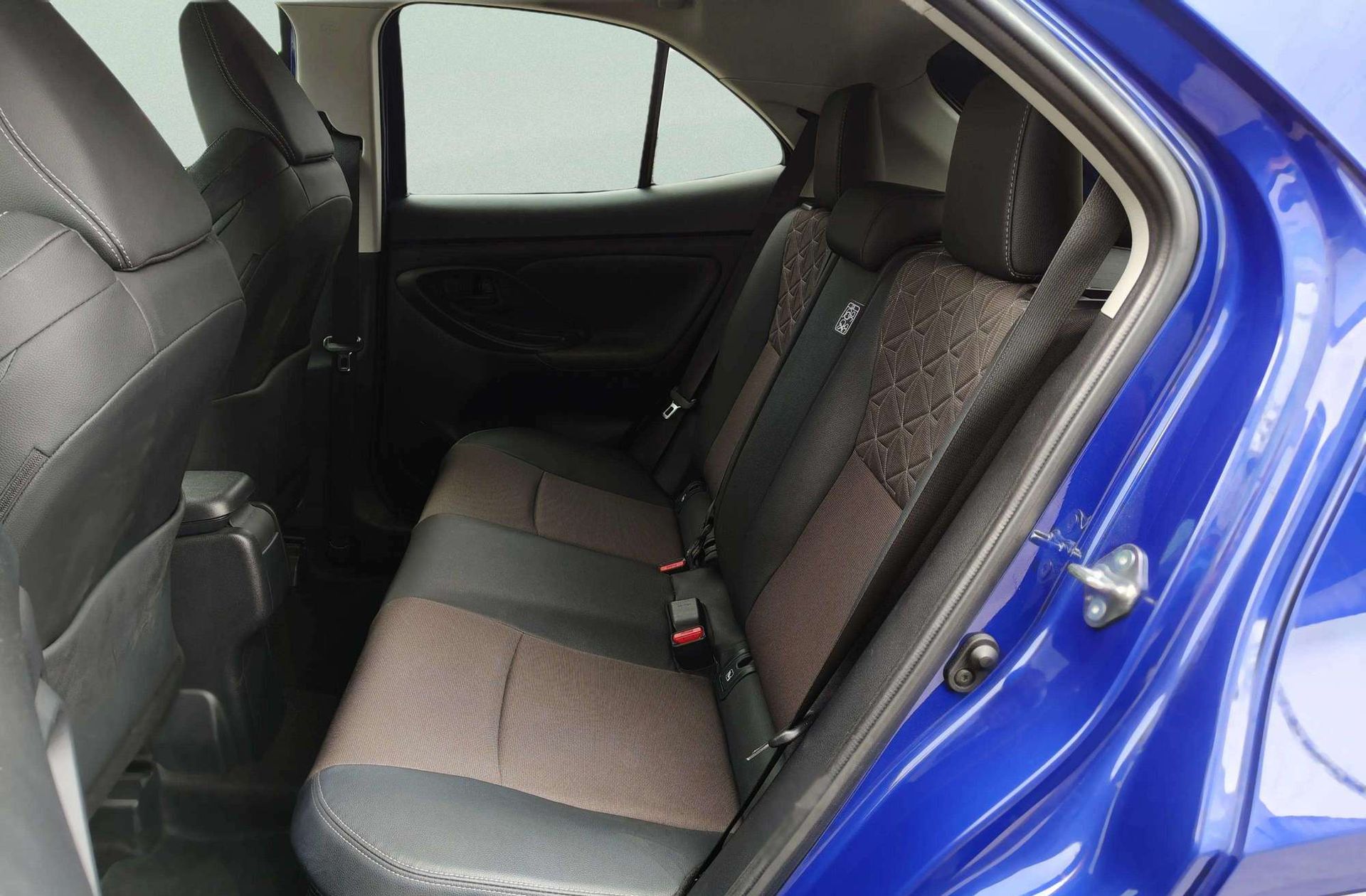 Toyota Yaris Cross 120H Style - foto 14