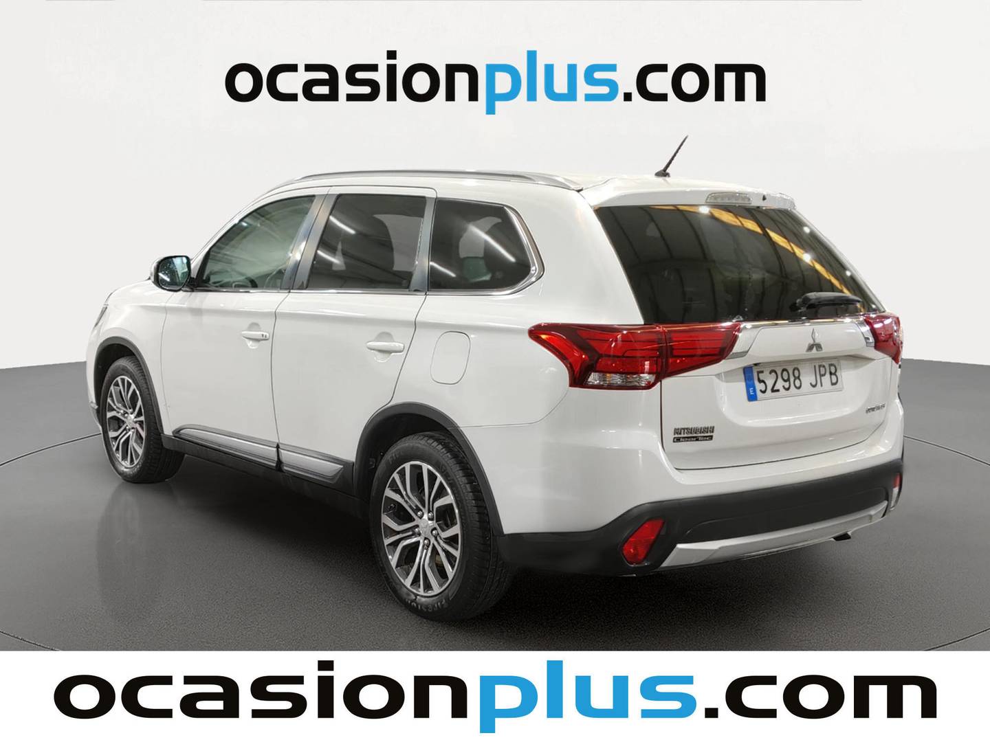 Foto trasera Mitsubishi Outlander Mitsubishi Outlander 220 DI-D Motion 2WD (150 CV) izquierda