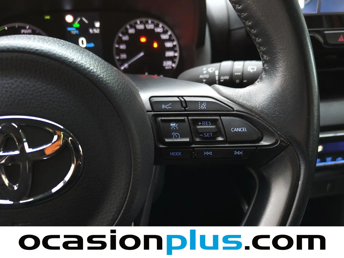 Foto Toyota Yaris Toyota Yaris 120H Business Plus (116 CV)