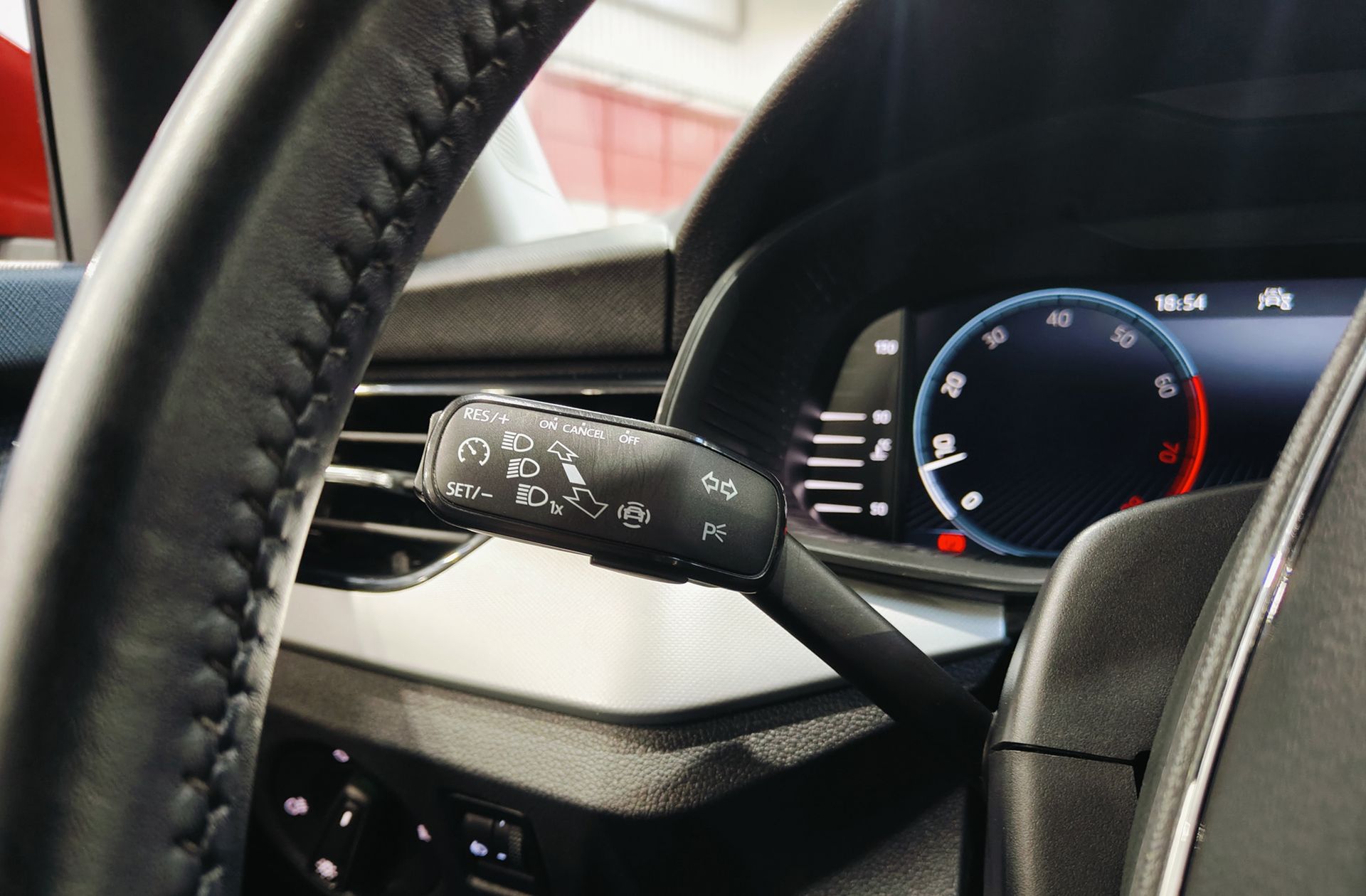 Škoda Kamiq 1.5 TSI Ambition - foto 25