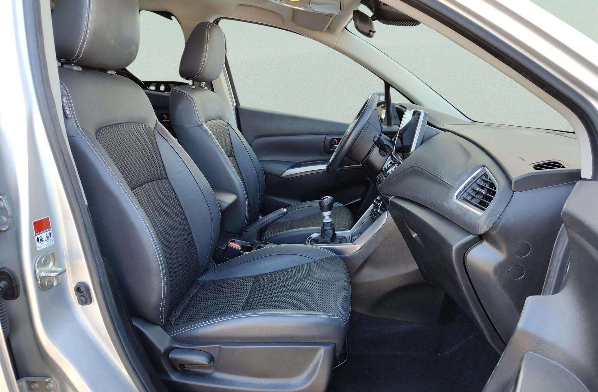 Suzuki S-Cross 1.4T Mild Hybrid S3 4WD - foto 24