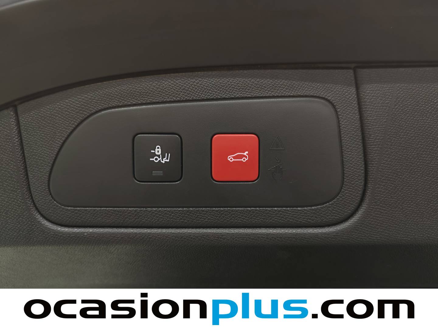 Foto DS DS 7 Crossback E-Tense DS DS7 Crossback E-Tense 225 Grand Chic Auto  (225 CV)